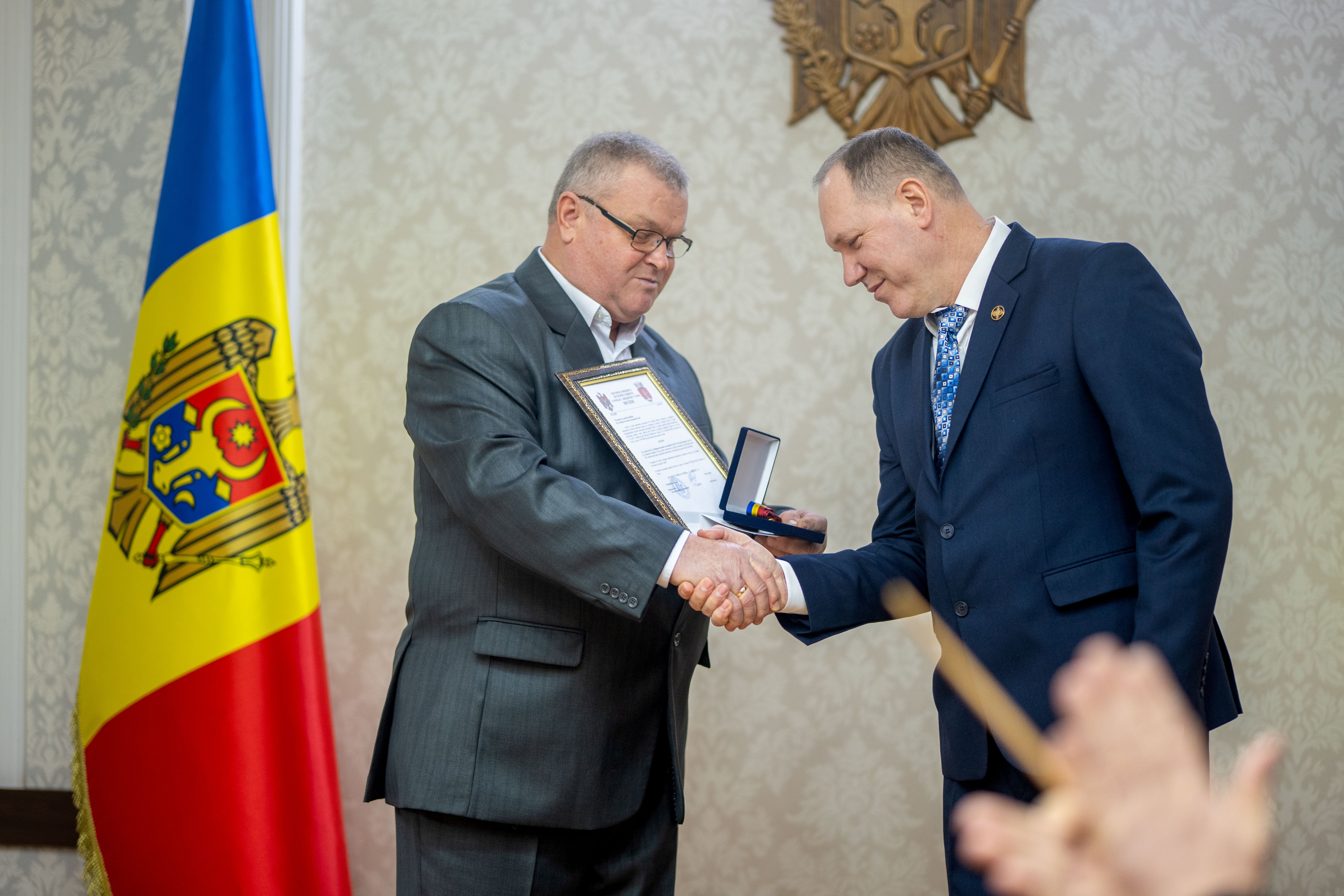 CONFERIREA TITLULUI "CETĂȚEAN DE ONOARE AL ORAȘULUI VATRA"