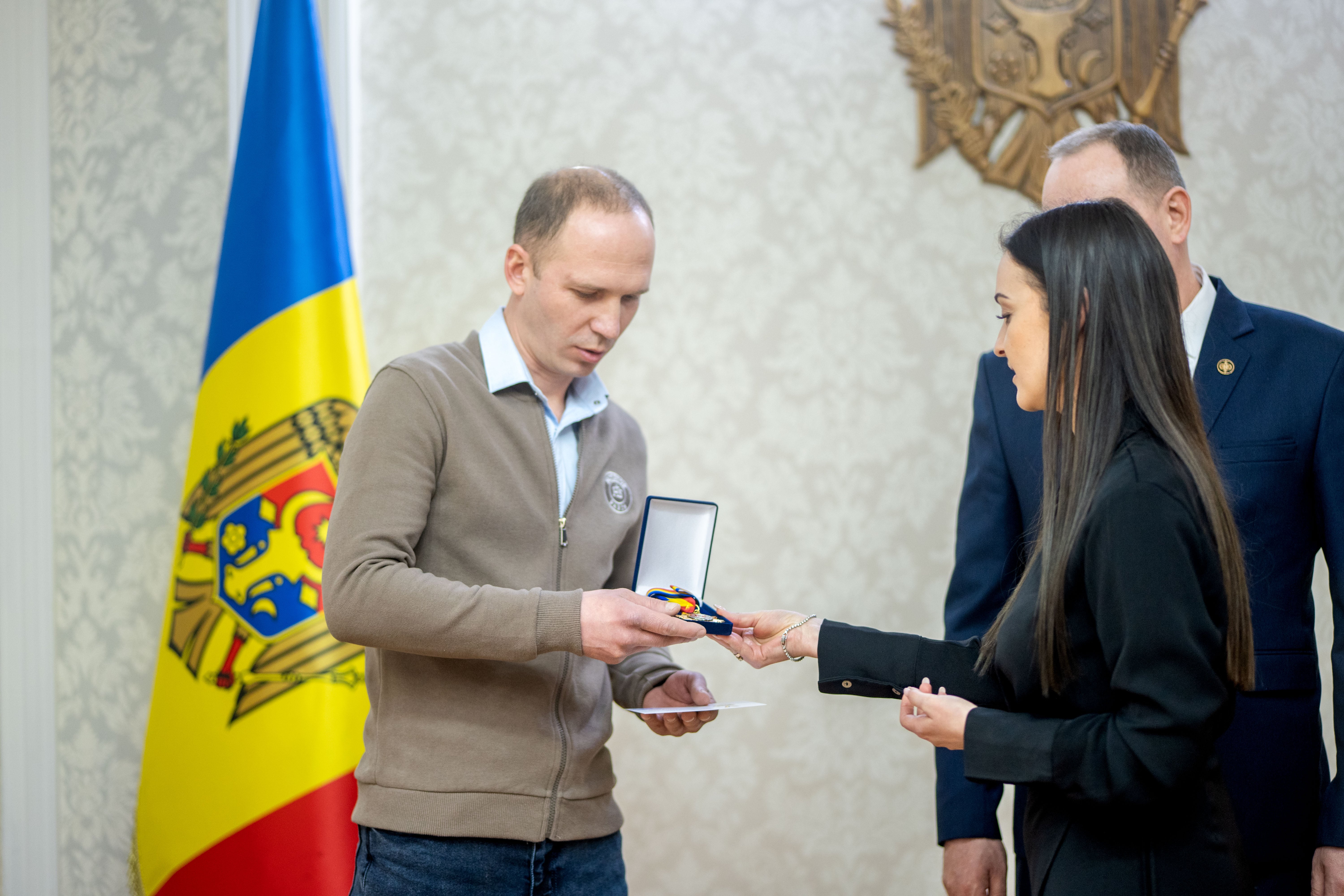 CONFERIREA TITLULUI "CETĂȚEAN DE ONOARE AL ORAȘULUI VATRA"