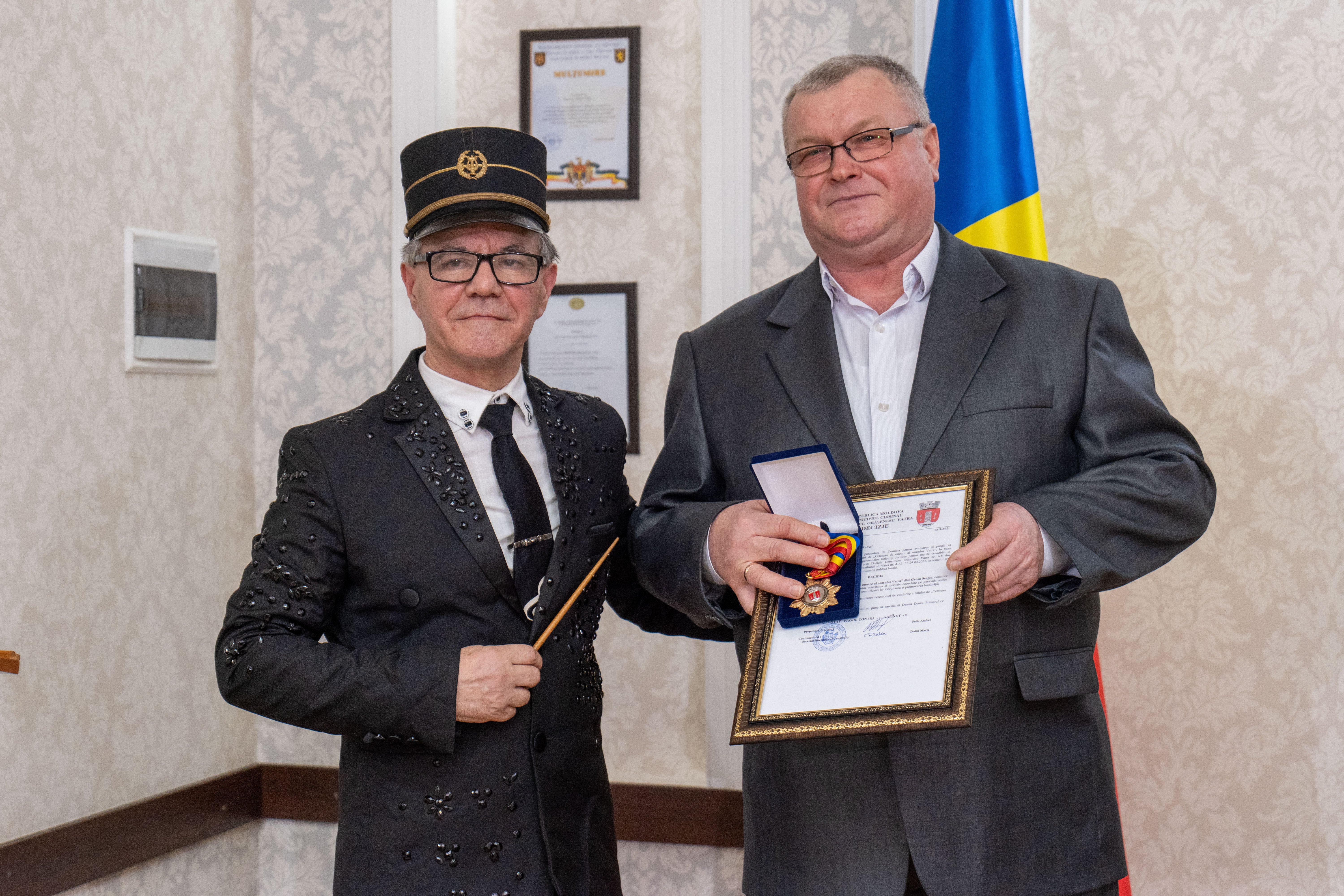 CONFERIREA TITLULUI "CETĂȚEAN DE ONOARE AL ORAȘULUI VATRA"