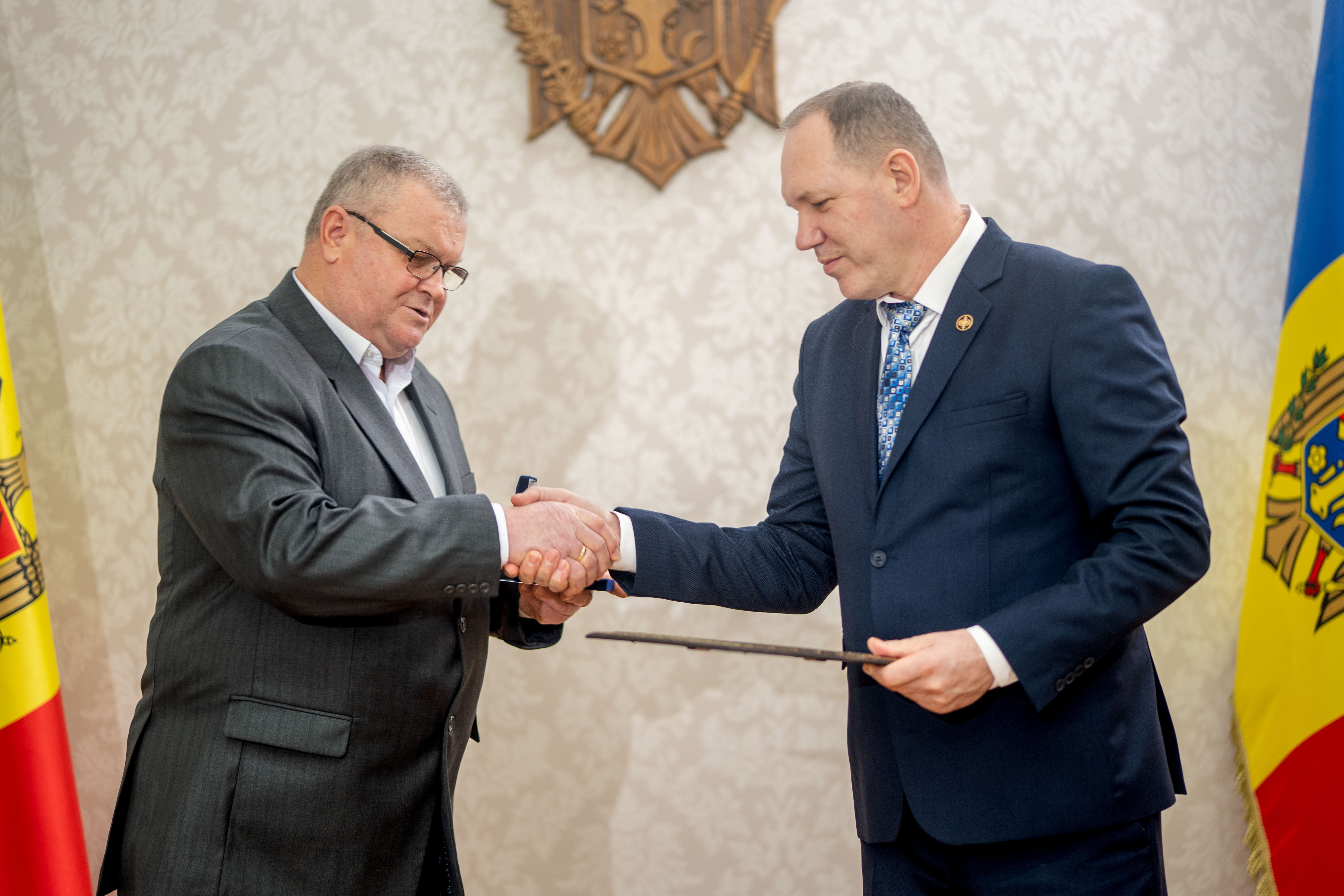 CONFERIREA TITLULUI "CETĂȚEAN DE ONOARE AL ORAȘULUI VATRA"