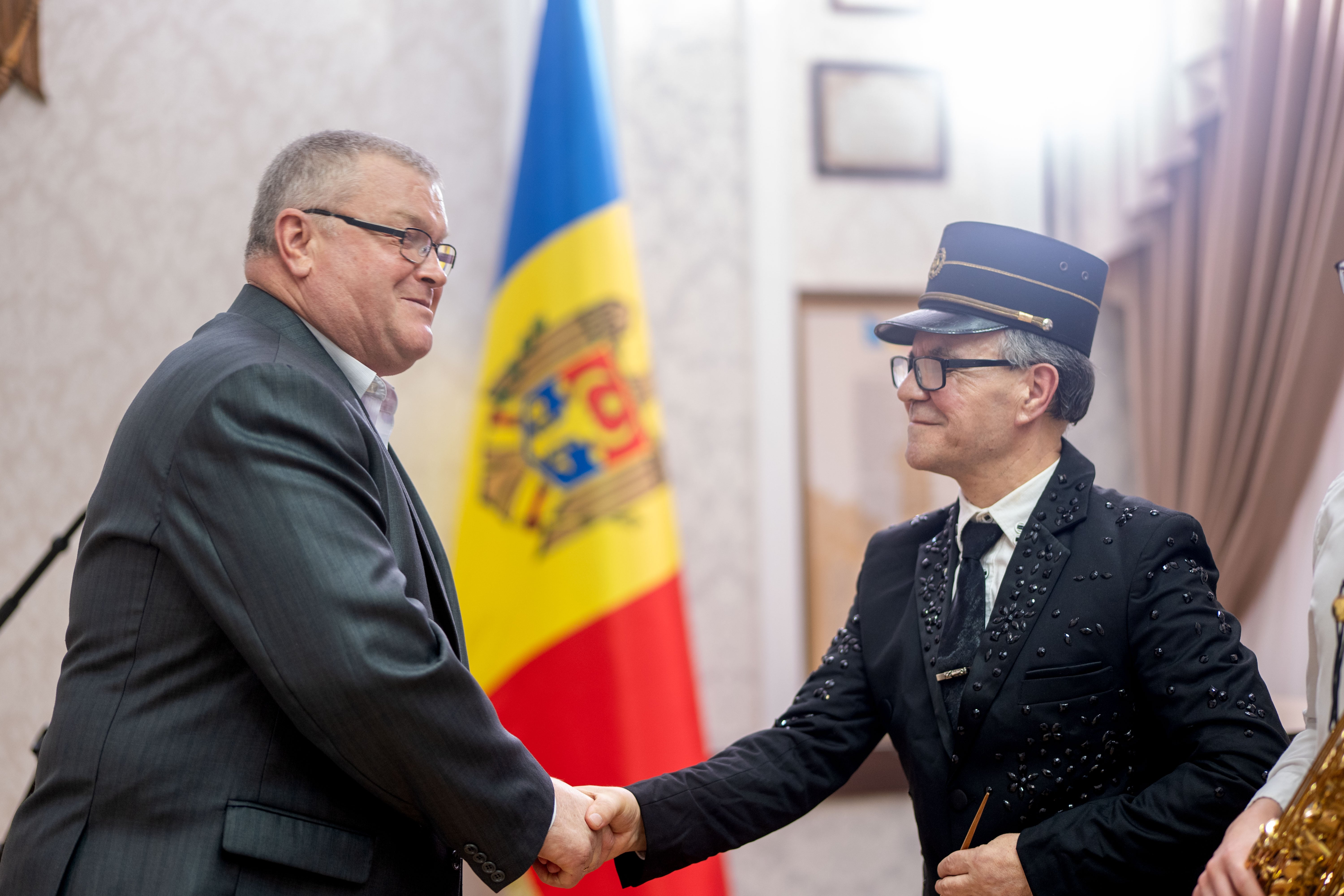 CONFERIREA TITLULUI "CETĂȚEAN DE ONOARE AL ORAȘULUI VATRA"