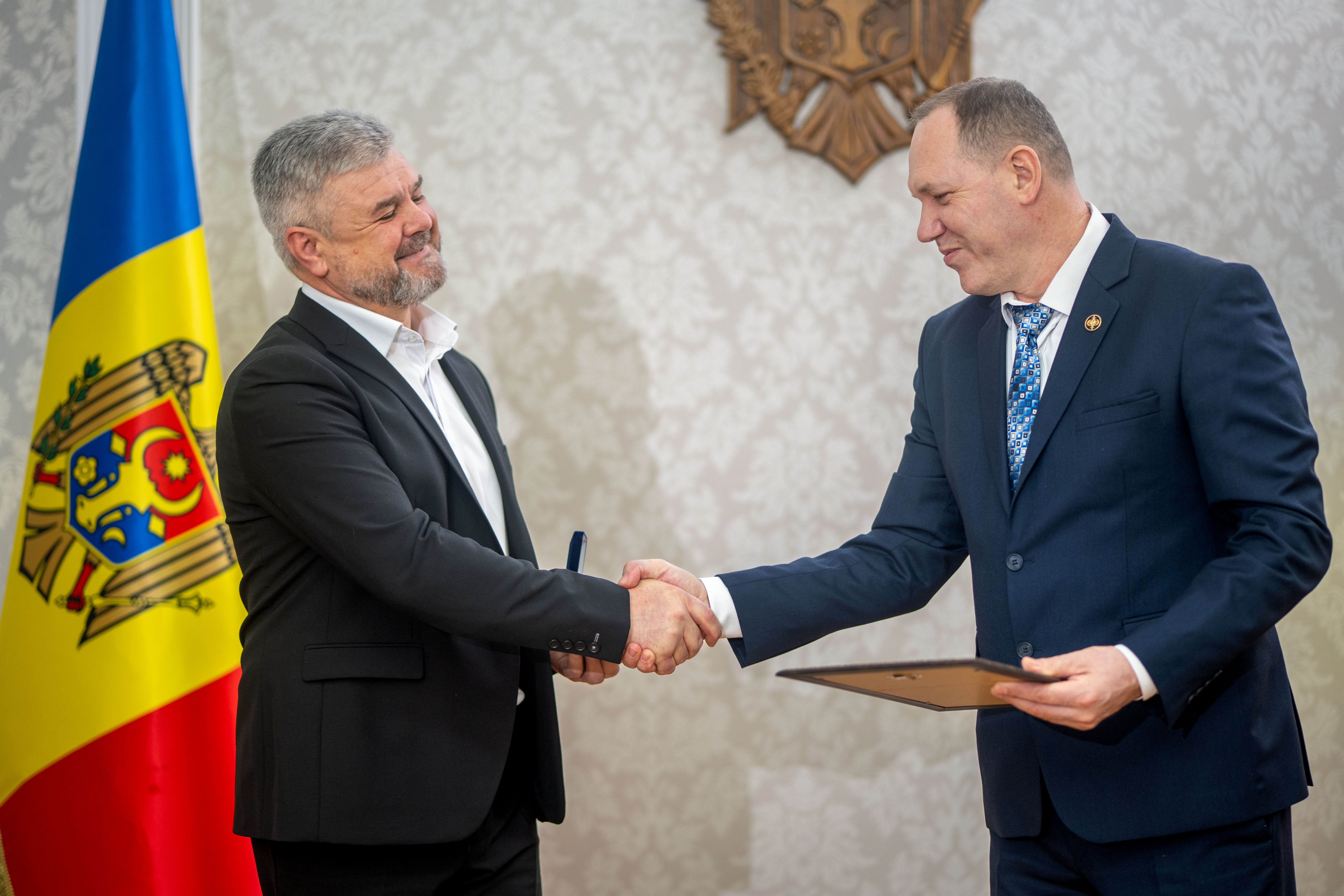 CONFERIREA TITLULUI "CETĂȚEAN DE ONOARE AL ORAȘULUI VATRA"