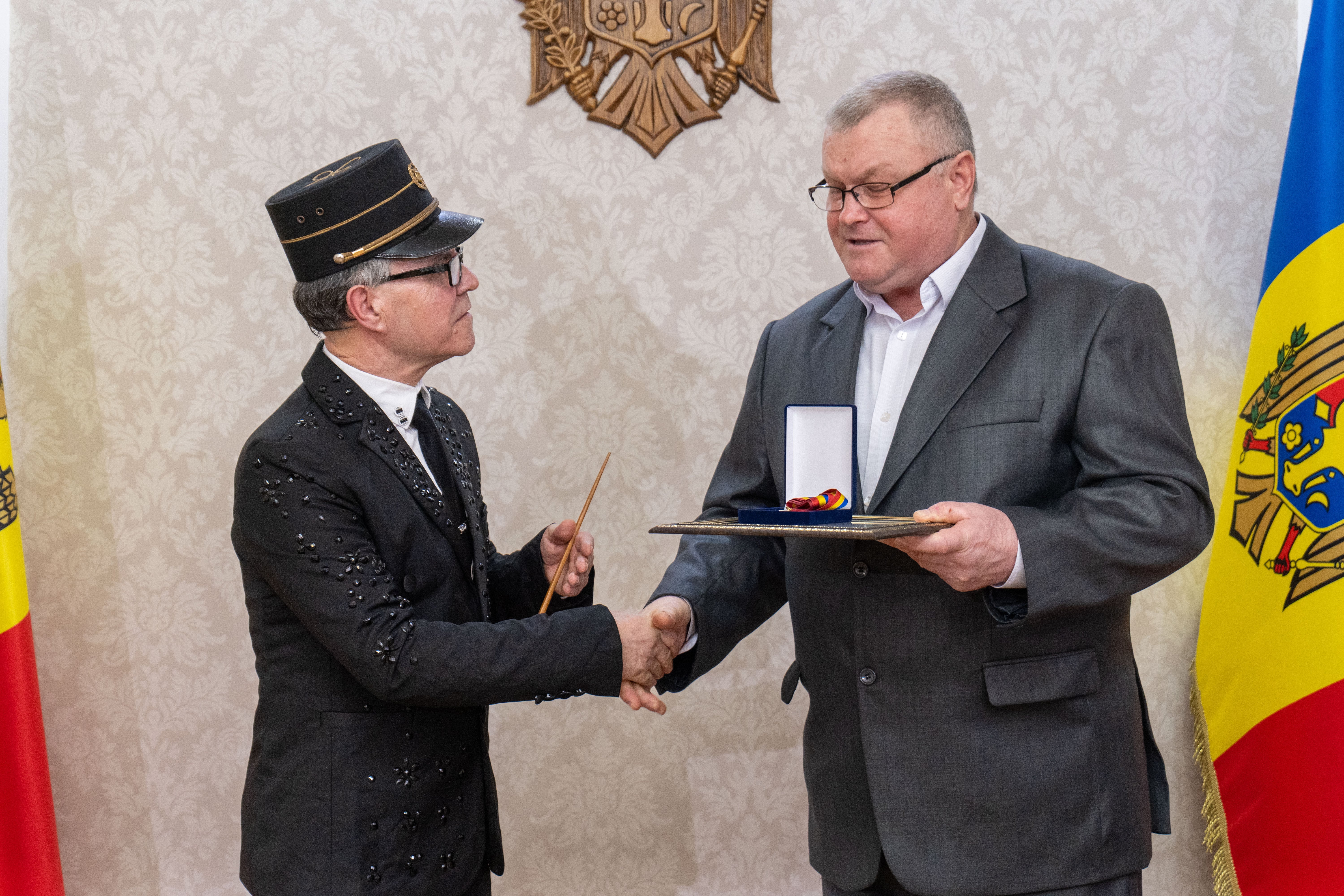 CONFERIREA TITLULUI "CETĂȚEAN DE ONOARE AL ORAȘULUI VATRA"