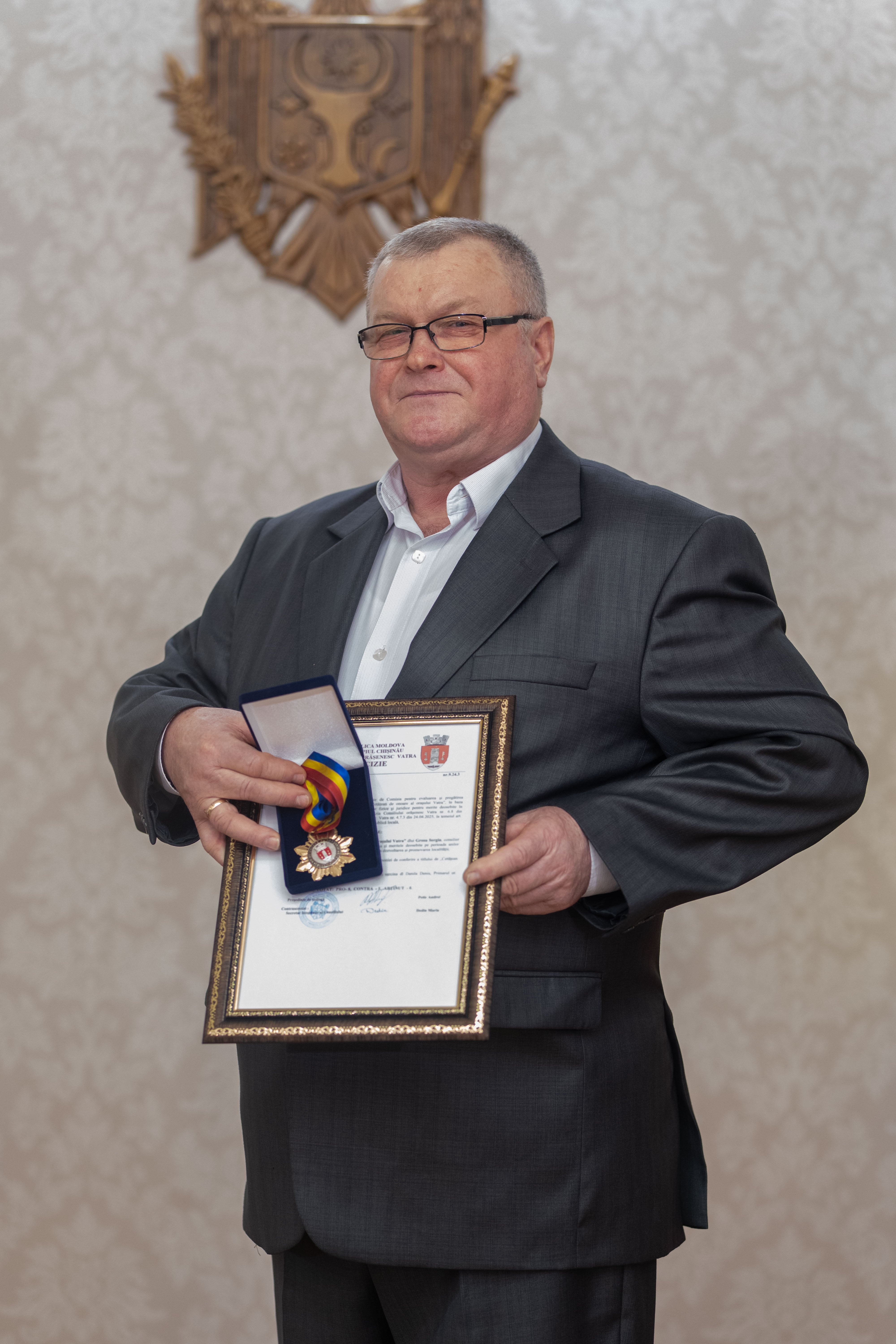 CONFERIREA TITLULUI "CETĂȚEAN DE ONOARE AL ORAȘULUI VATRA"