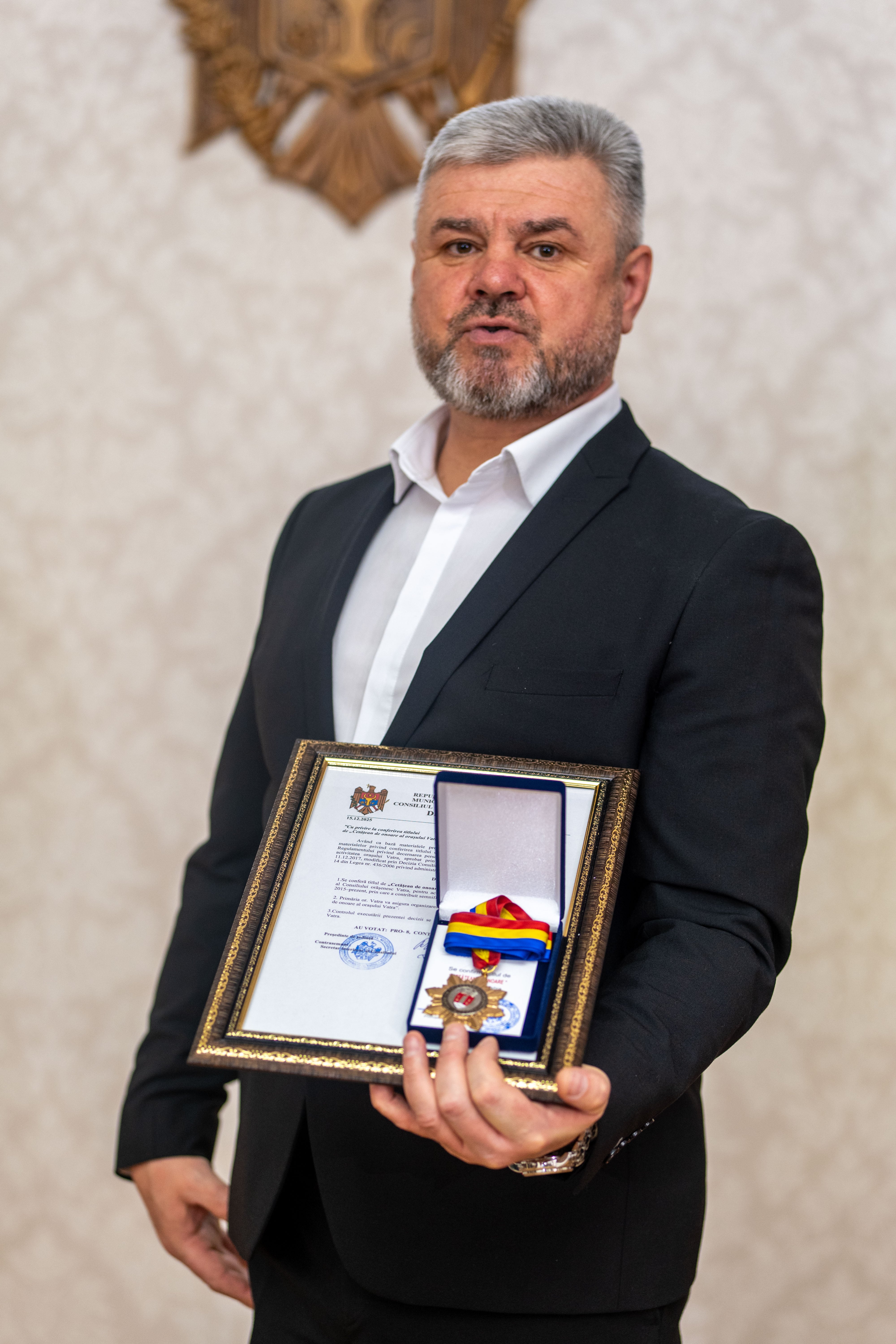 CONFERIREA TITLULUI "CETĂȚEAN DE ONOARE AL ORAȘULUI VATRA"