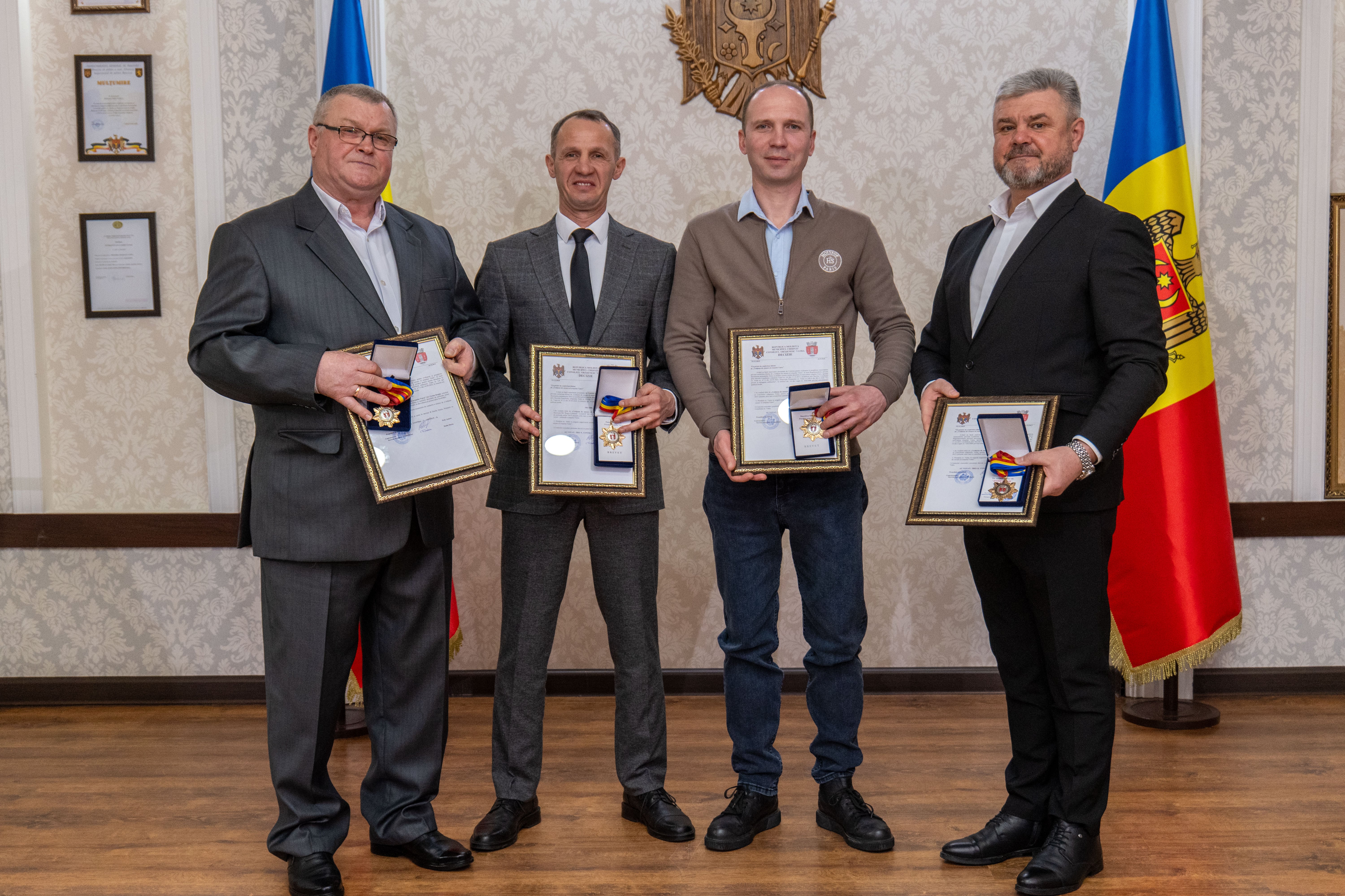 CONFERIREA TITLULUI "CETĂȚEAN DE ONOARE AL ORAȘULUI VATRA"