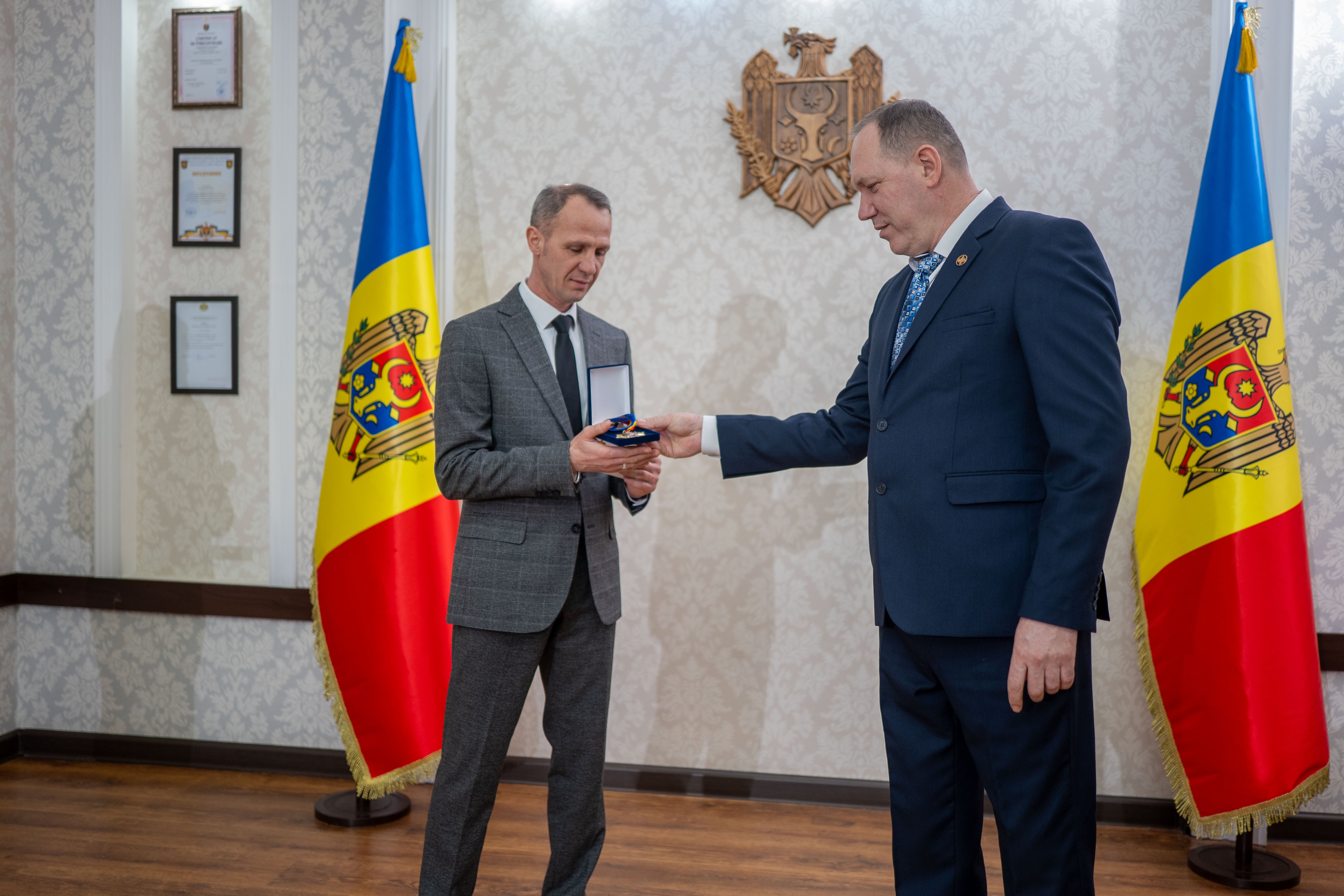 CONFERIREA TITLULUI "CETĂȚEAN DE ONOARE AL ORAȘULUI VATRA"