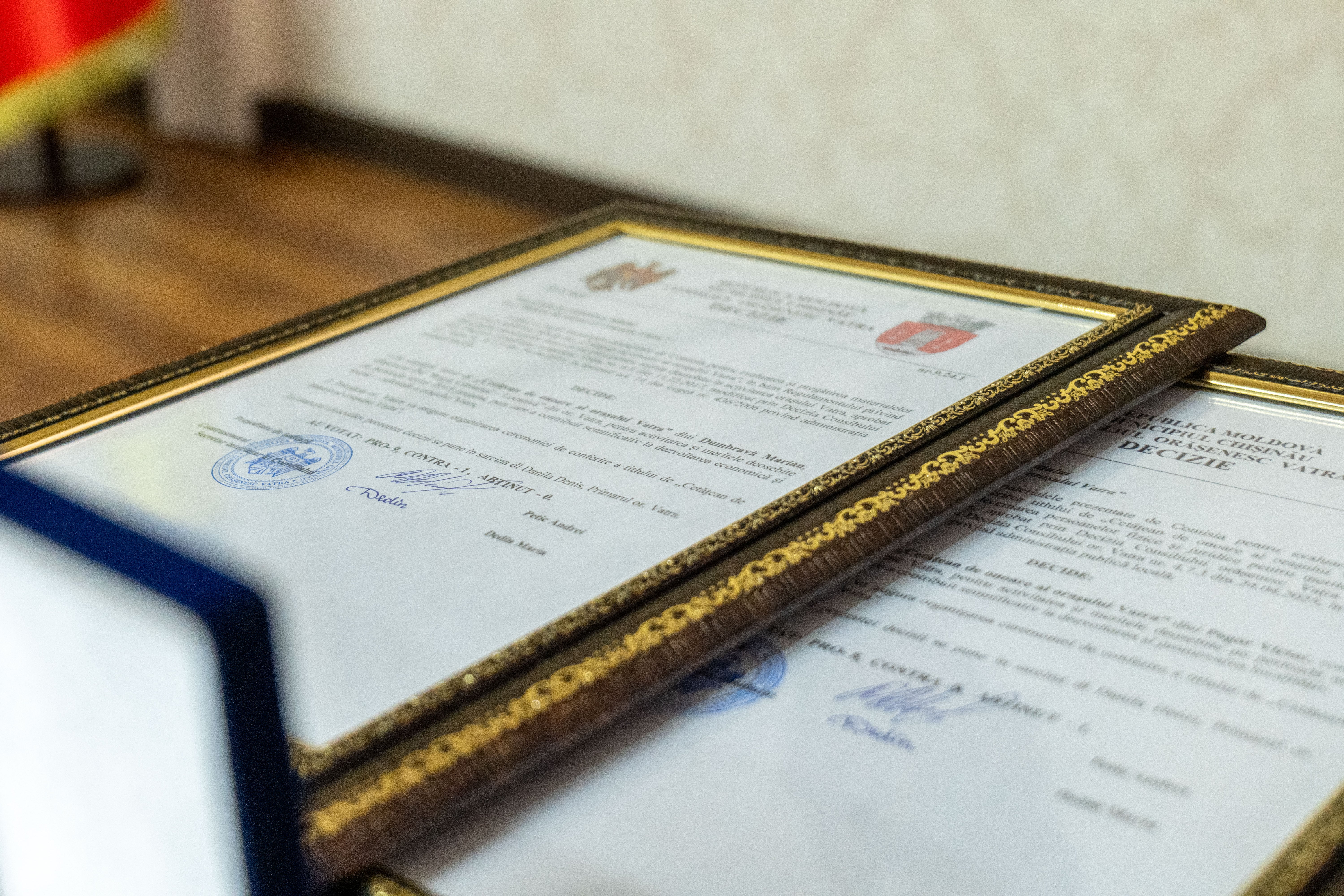 CONFERIREA TITLULUI "CETĂȚEAN DE ONOARE AL ORAȘULUI VATRA"