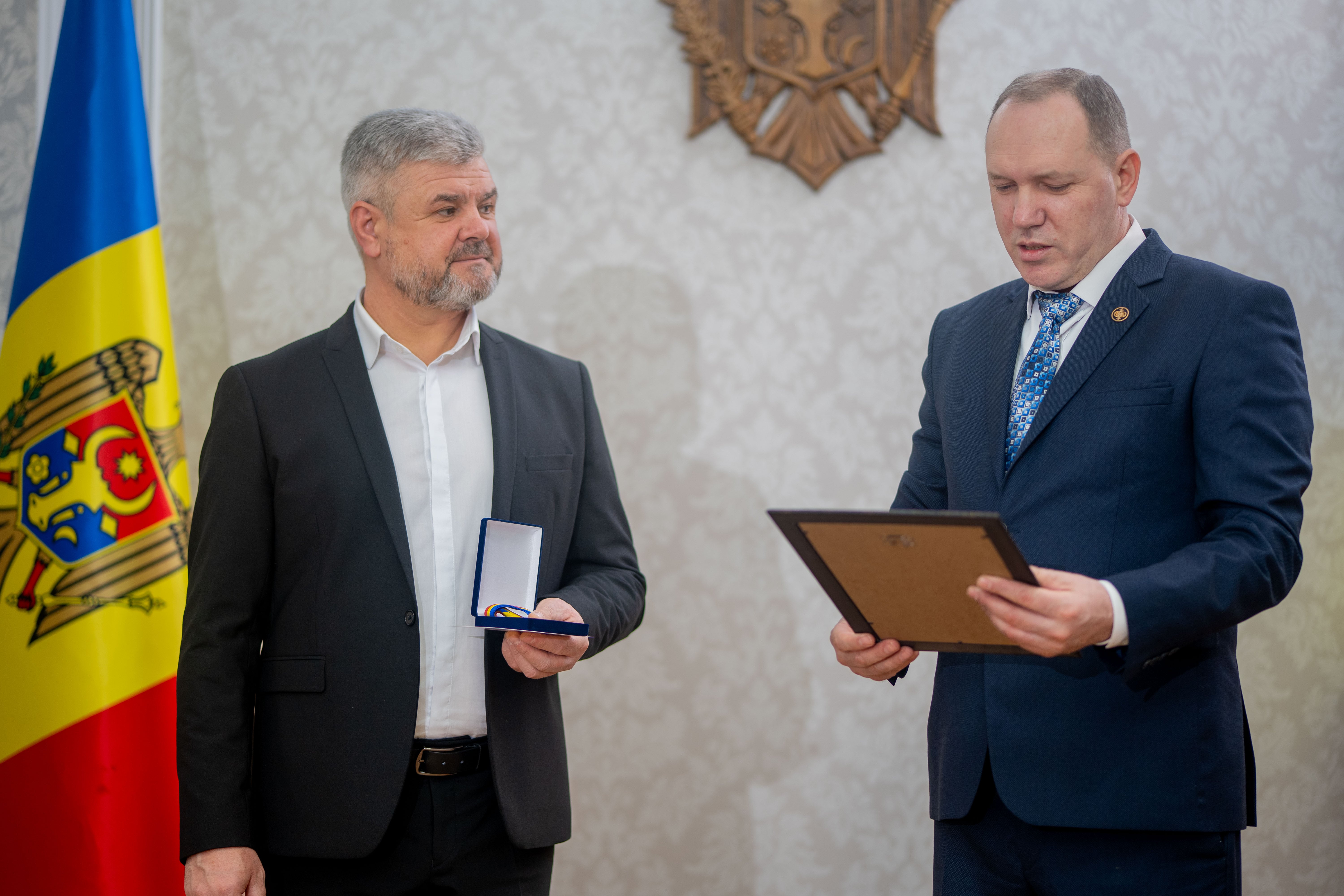 CONFERIREA TITLULUI "CETĂȚEAN DE ONOARE AL ORAȘULUI VATRA"