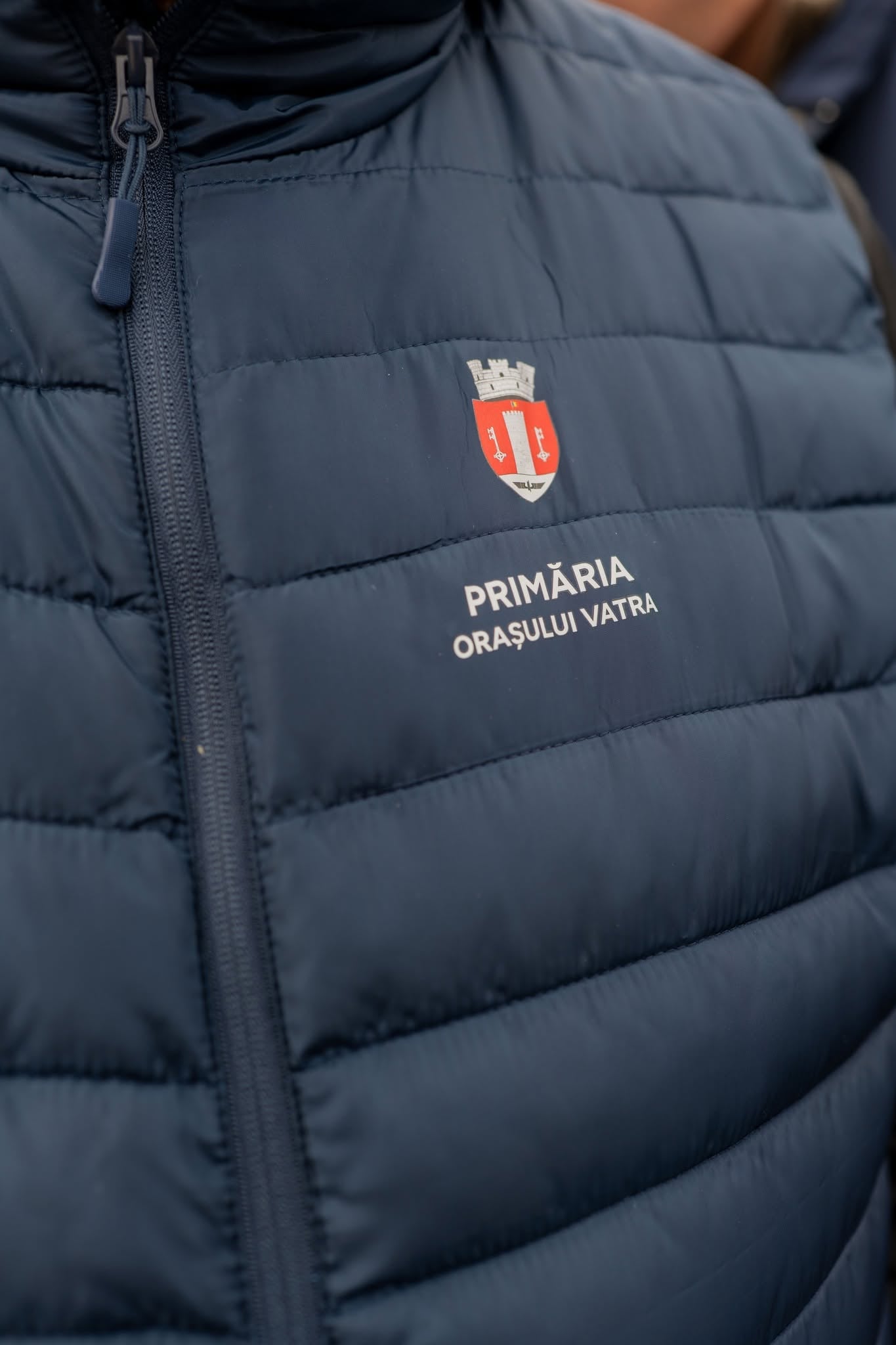 OAMENII DIN SPATELE SĂRBĂTORII