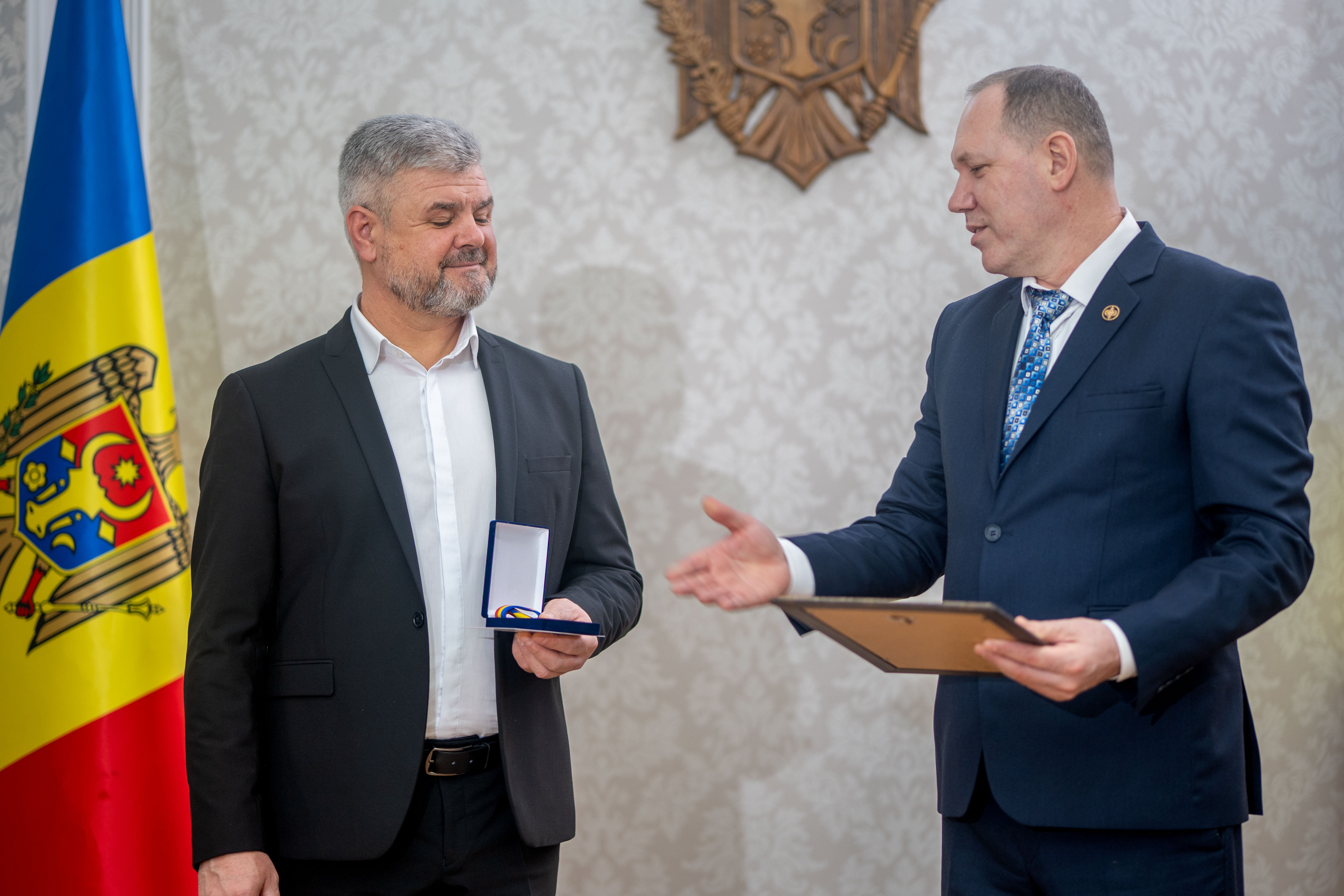 CONFERIREA TITLULUI "CETĂȚEAN DE ONOARE AL ORAȘULUI VATRA"