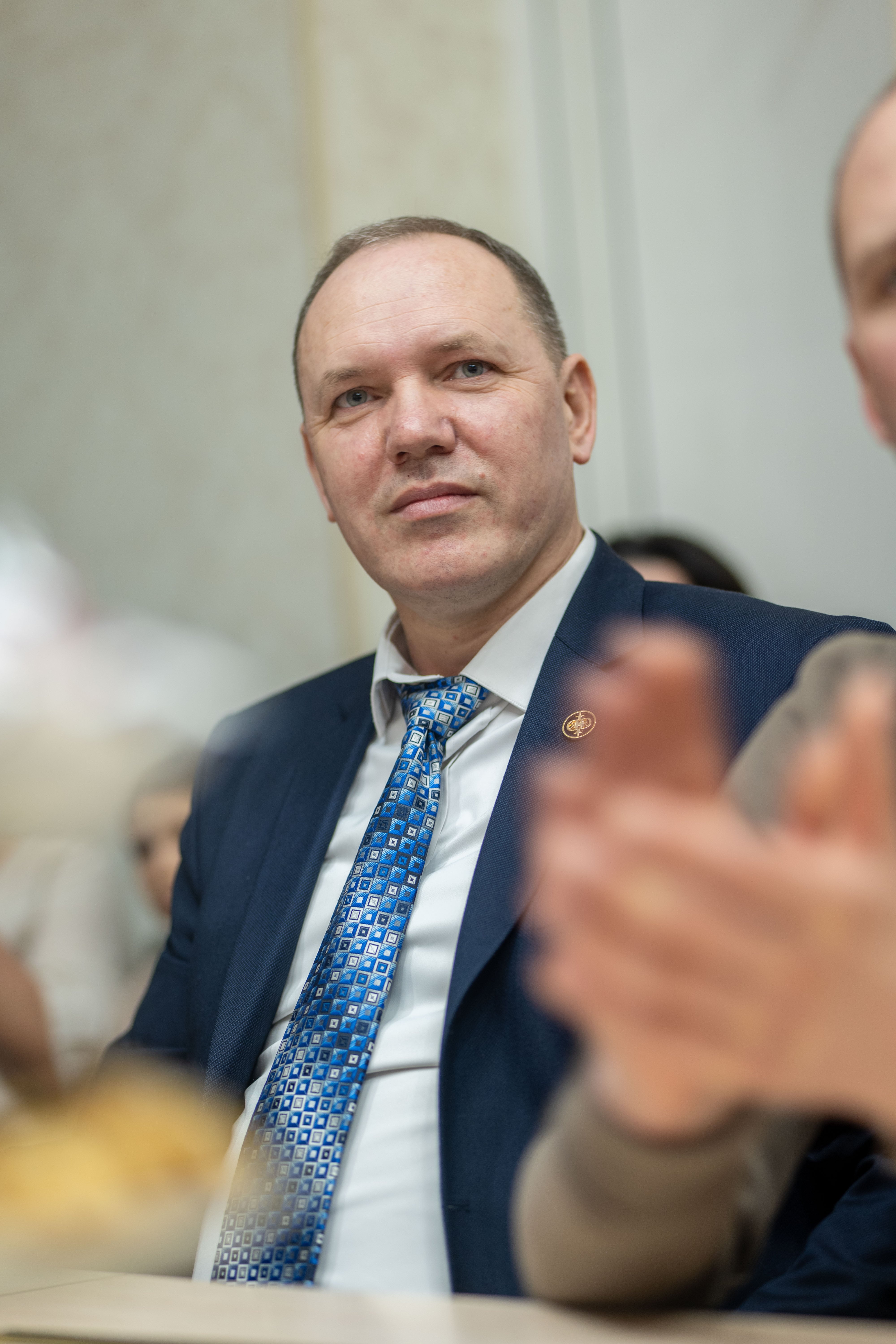 CONFERIREA TITLULUI "CETĂȚEAN DE ONOARE AL ORAȘULUI VATRA"