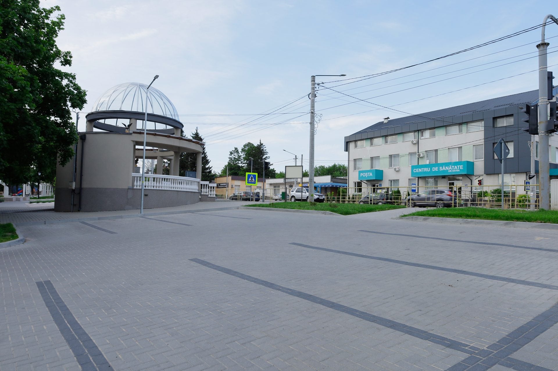The Vatra drinking fountain and Ștefan Vodă street
