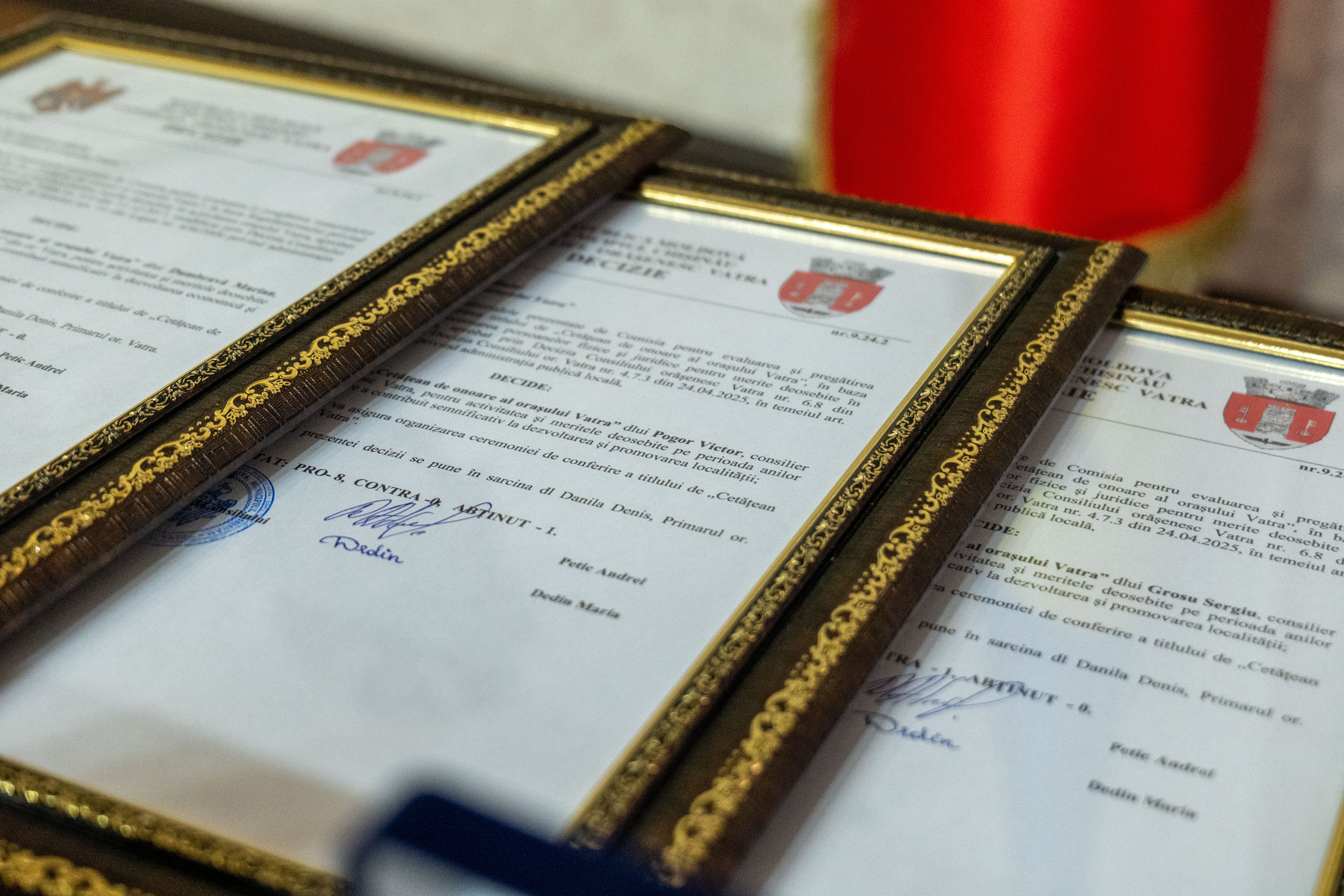 CONFERIREA TITLULUI "CETĂȚEAN DE ONOARE AL ORAȘULUI VATRA"