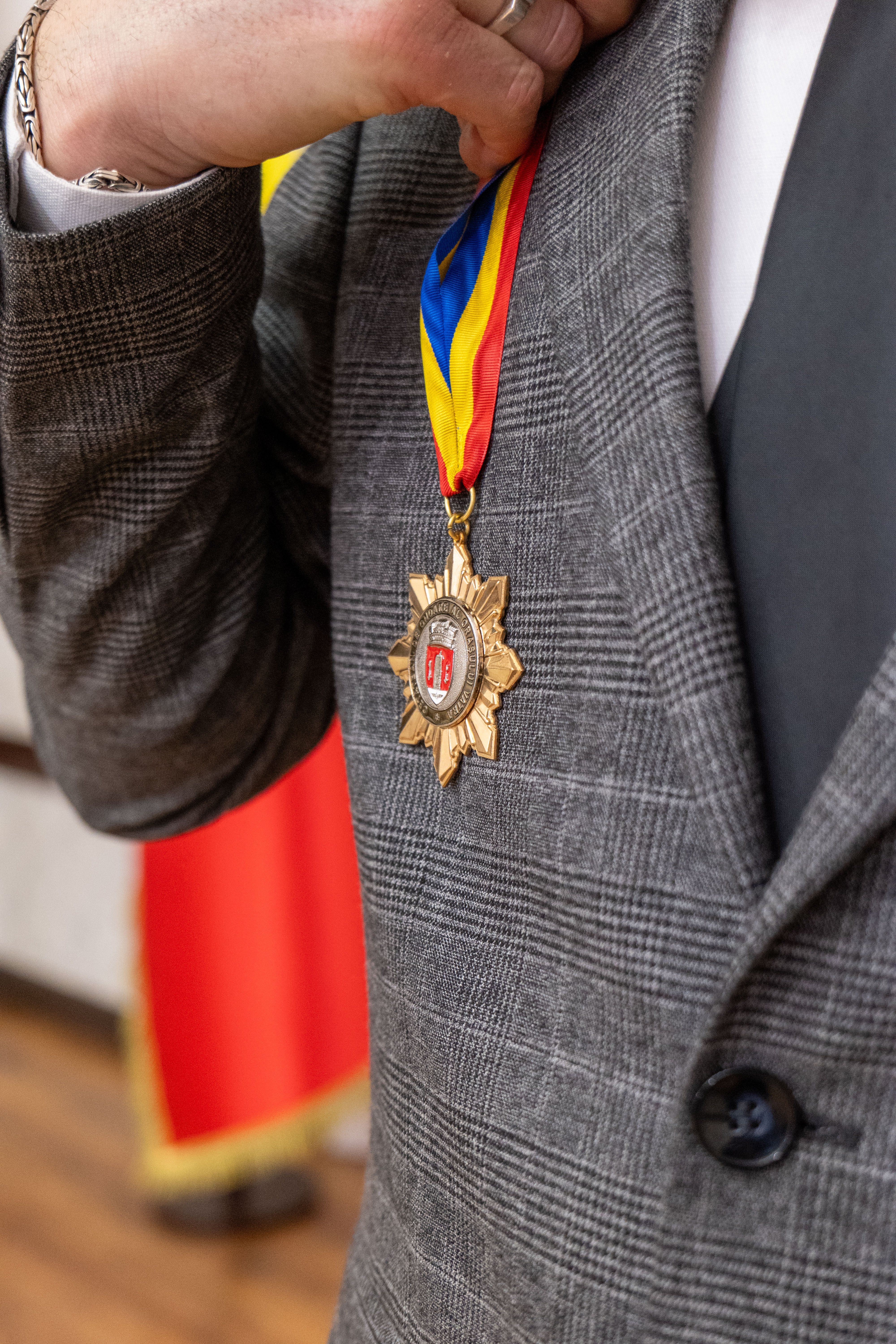 CONFERIREA TITLULUI "CETĂȚEAN DE ONOARE AL ORAȘULUI VATRA"