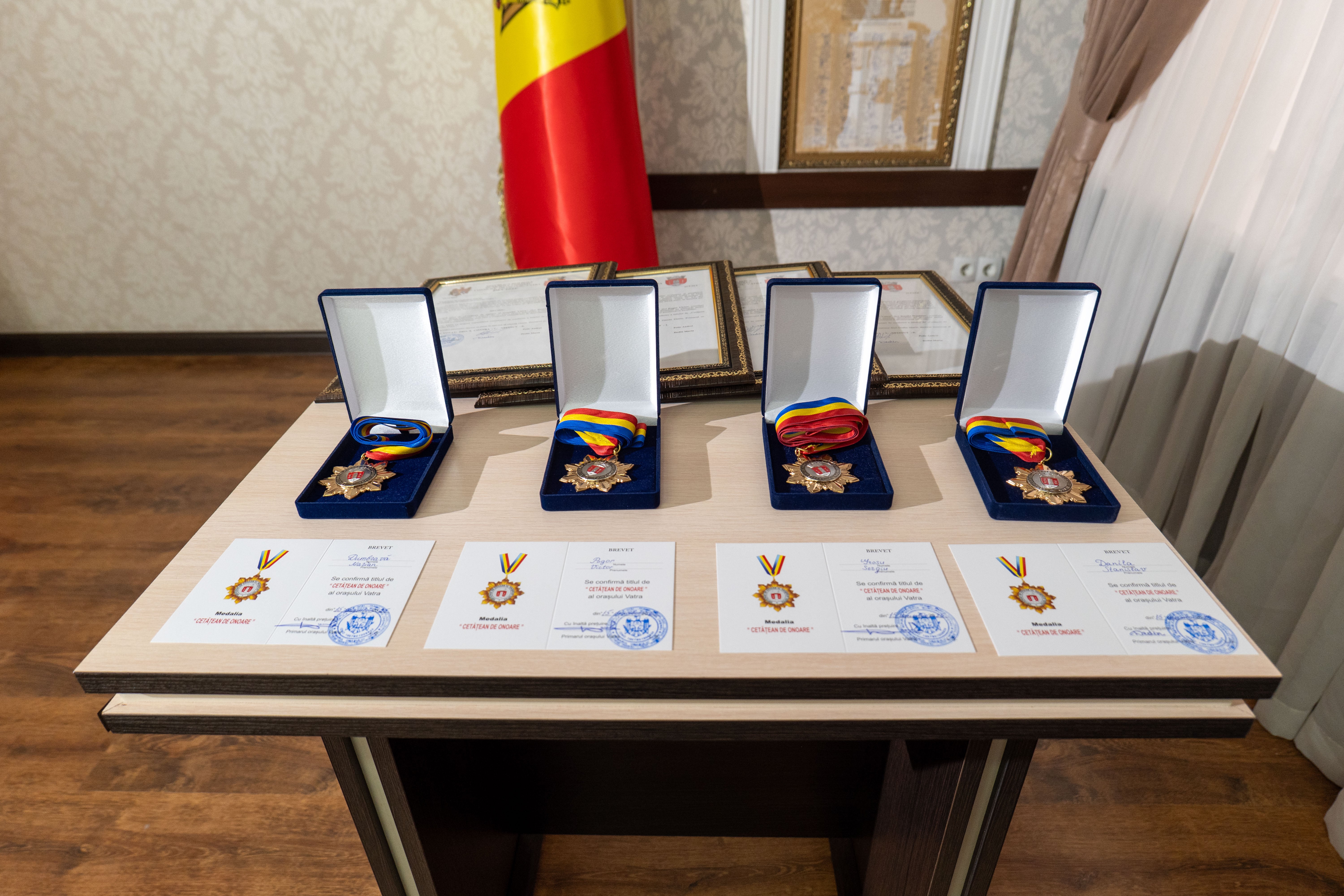 CONFERIREA TITLULUI "CETĂȚEAN DE ONOARE AL ORAȘULUI VATRA"